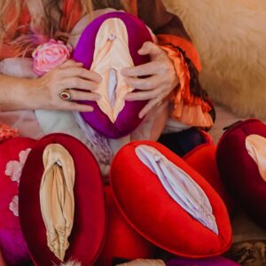 vulvalicious mini vulva pillow