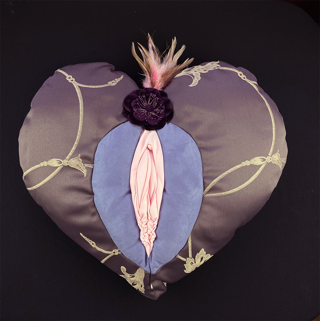 Vulva pillow