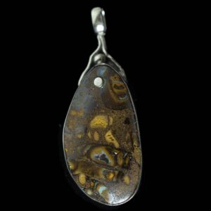 39 - yOni opal pendant